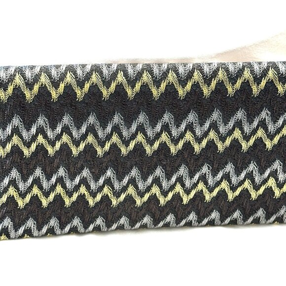 DESIGNER INSPIRED DESIGN, CLUTCH OR SHOULDER BAG. COMES WITH 46″INCH SILVER CHAI - Picture 11 of 16